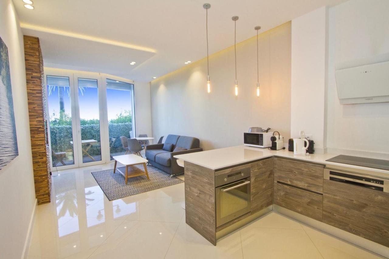 ניס Sea View- Easy Home Booking מראה חיצוני תמונה
